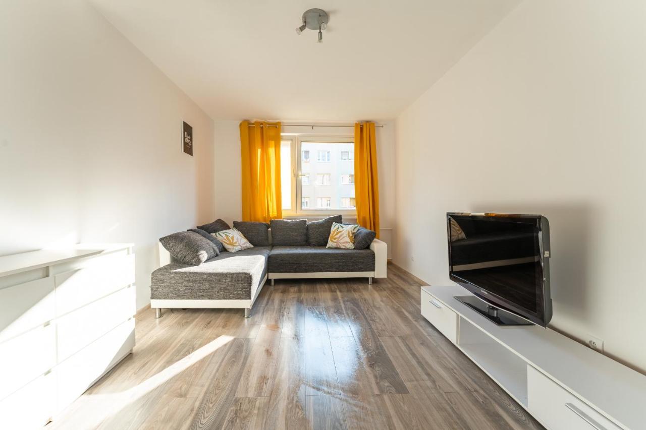 Tanie Spanie Skowronek - Pet Friendly - Przytulny 4 Osobowy - Space Apart Jelenia Gora Exterior photo